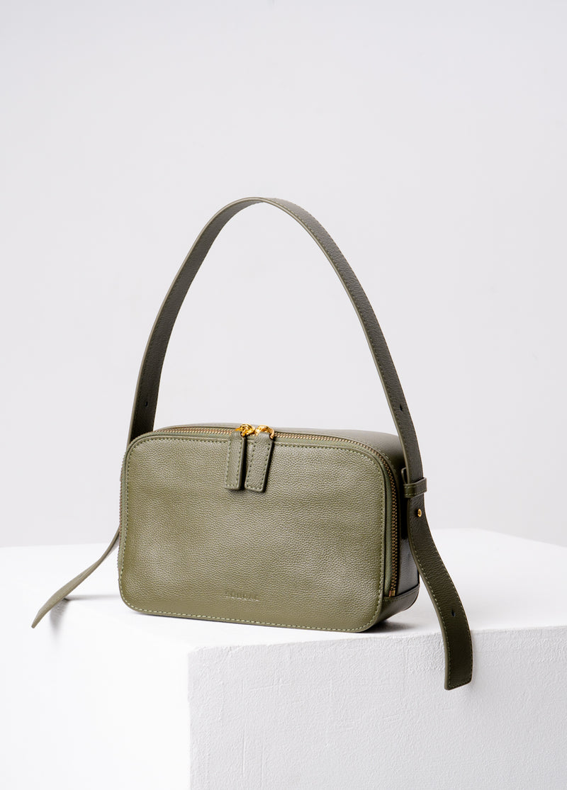AURÉLIE Medium Leather Shoulder Bag
